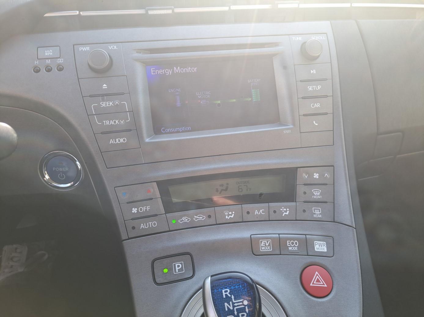 2014 Toyota Prius Two - 743119