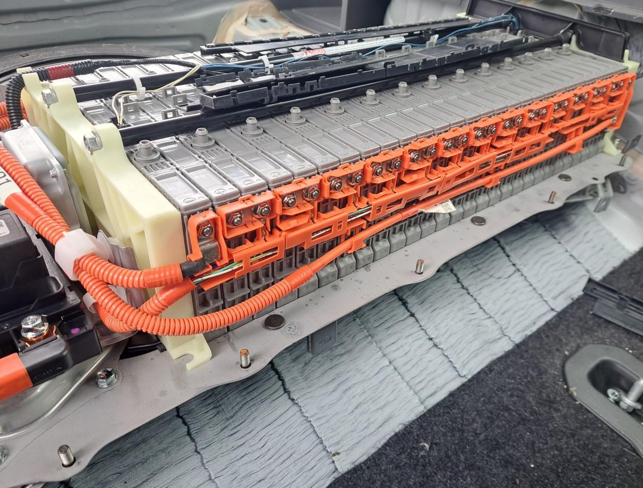 2012 Toyota Prius V Three - 081584